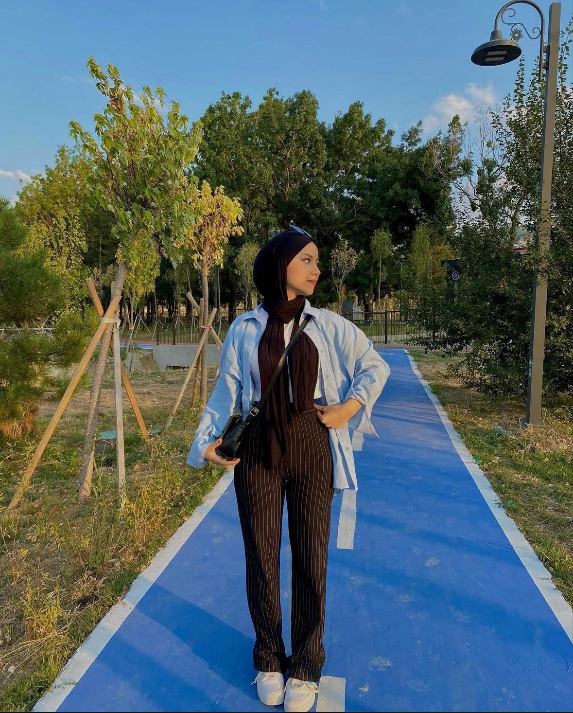 Ayvalık Sakso Uzmanı Bayan Bayan Escort Vildan